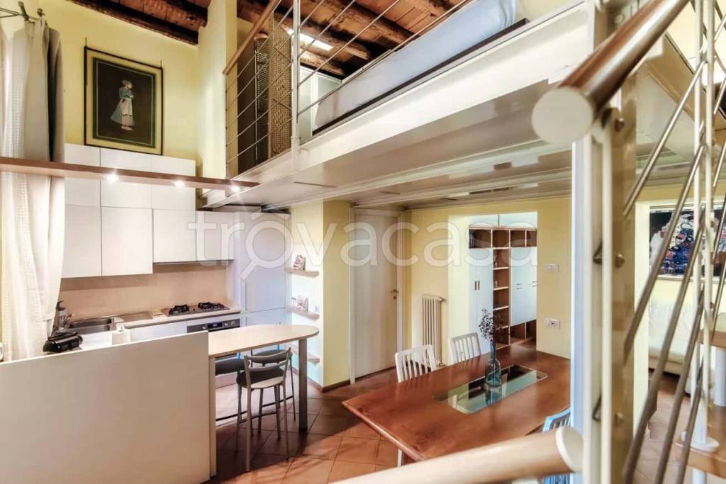 appartamento in affitto a Como in zona Como Centro