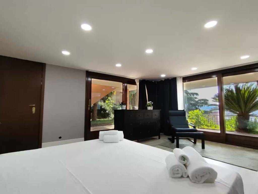 appartamento in affitto a Como in zona Tavernola