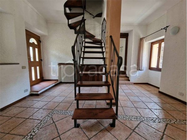 appartamento in affitto a Como in zona Camnago Volta