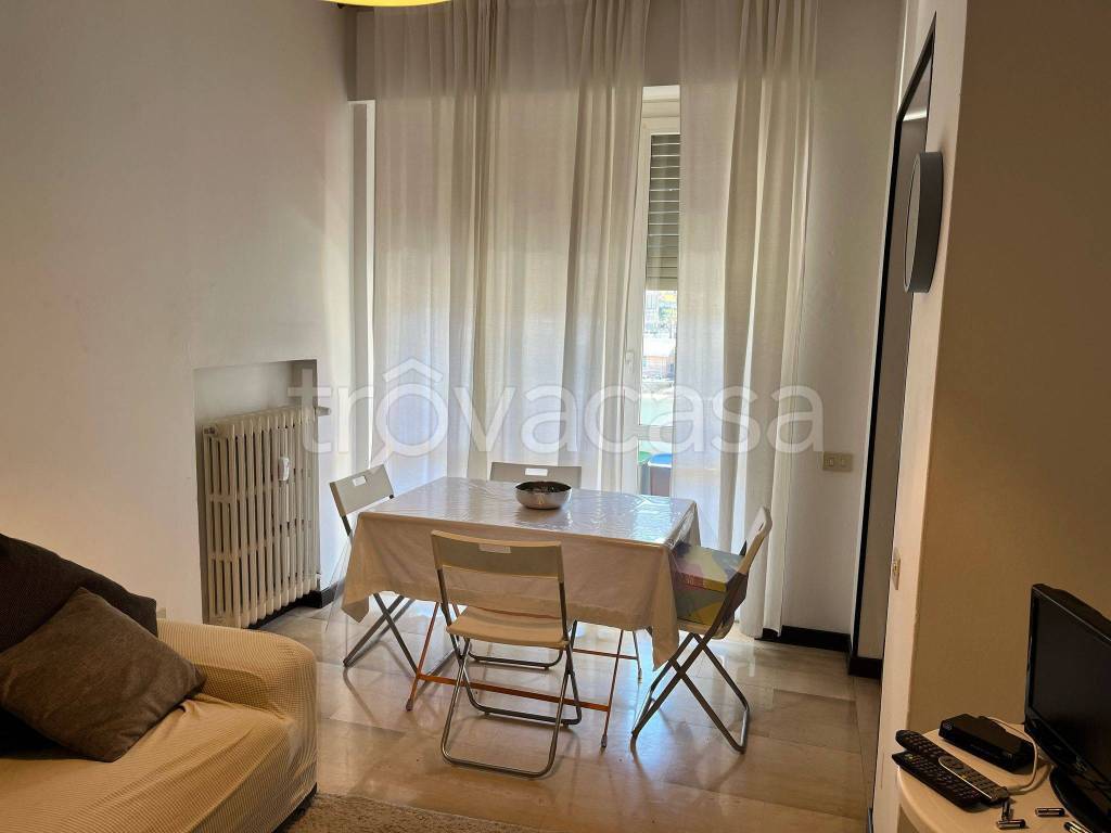 appartamento in affitto a Como in zona Borghi