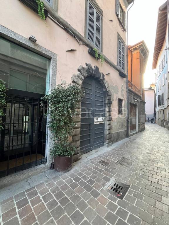 appartamento in affitto a Como in zona Como Centro