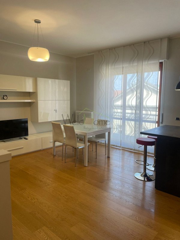 appartamento in affitto a Como in zona Borghi