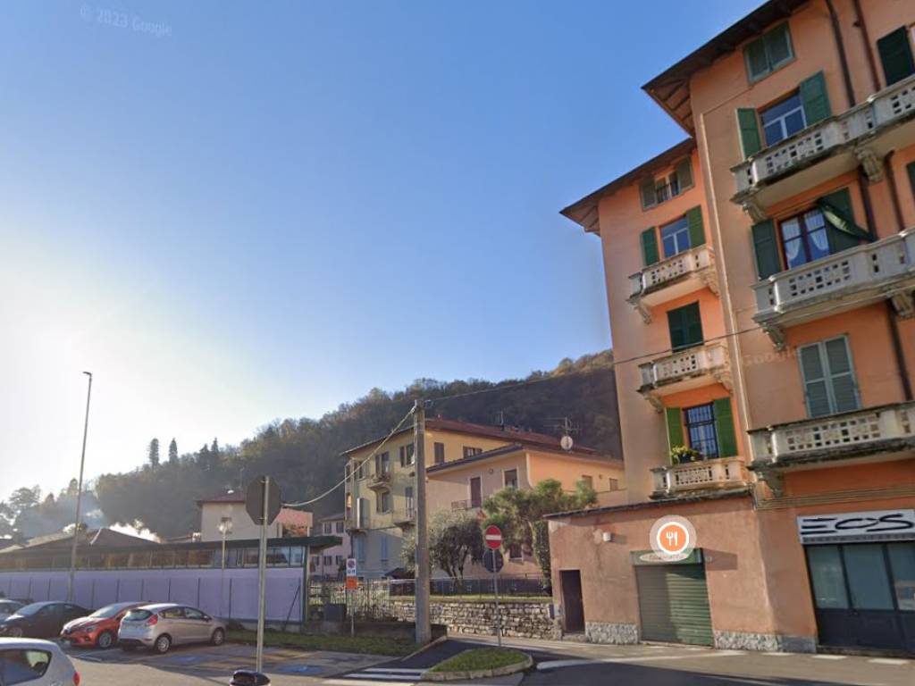 appartamento in affitto a Como in zona Tavernola