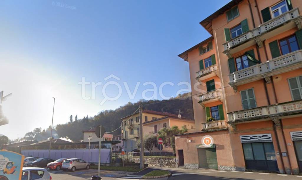 appartamento in affitto a Como in zona Tavernola