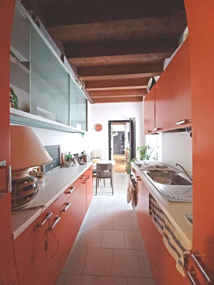 appartamento in affitto a Como in zona Borghi