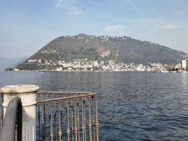 appartamento in affitto a Como in zona Villa Olmo