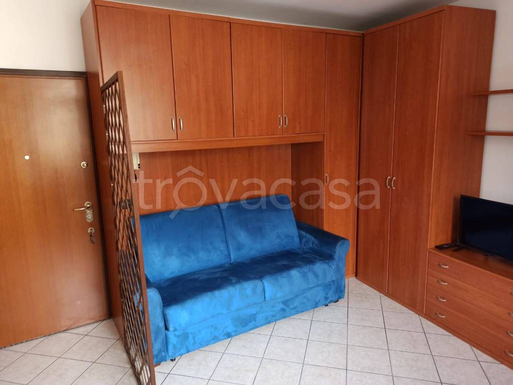 appartamento in affitto a Como in zona Albate