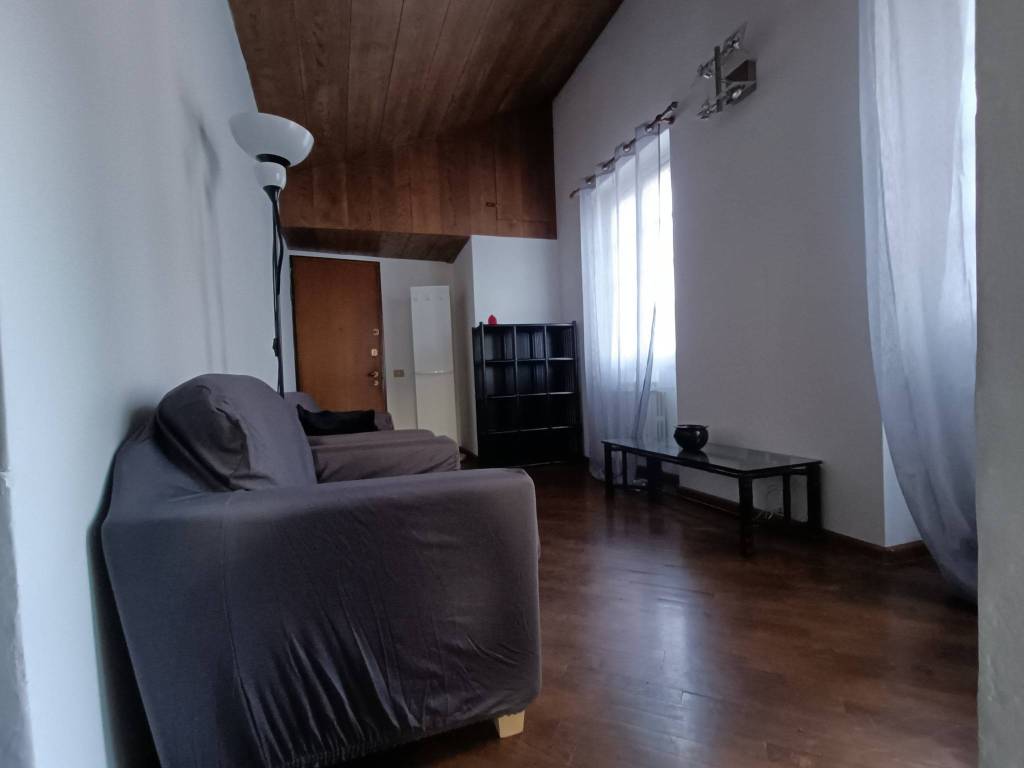 appartamento in affitto a Como in zona Como Centro