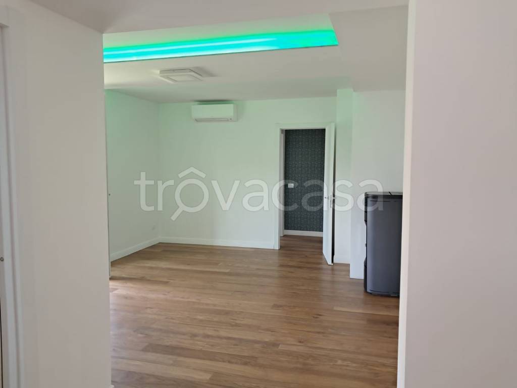 appartamento in affitto a Como in zona Camerlata