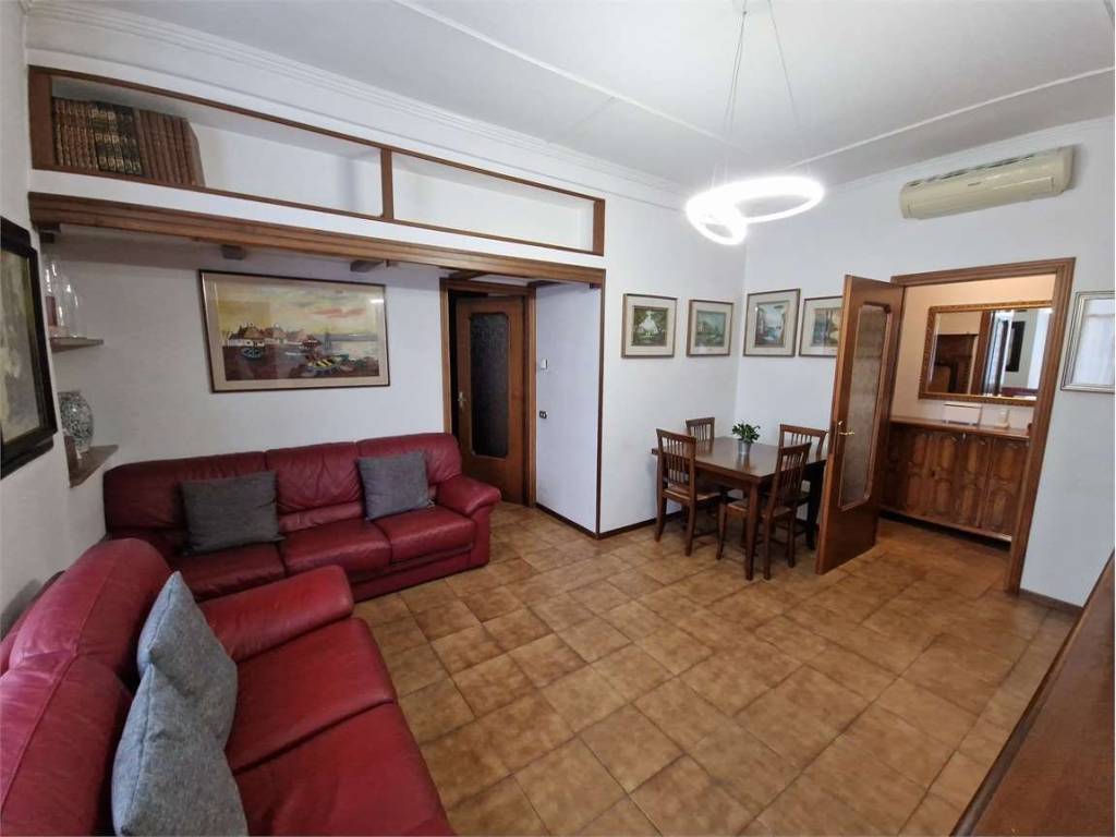 appartamento in affitto a Como in zona Tavernola