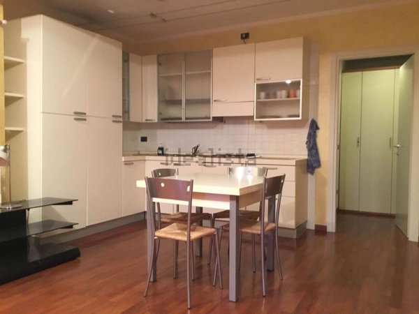 appartamento in affitto a Como in zona Villa Olmo