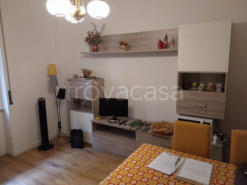 appartamento in affitto a Como in zona Borghi