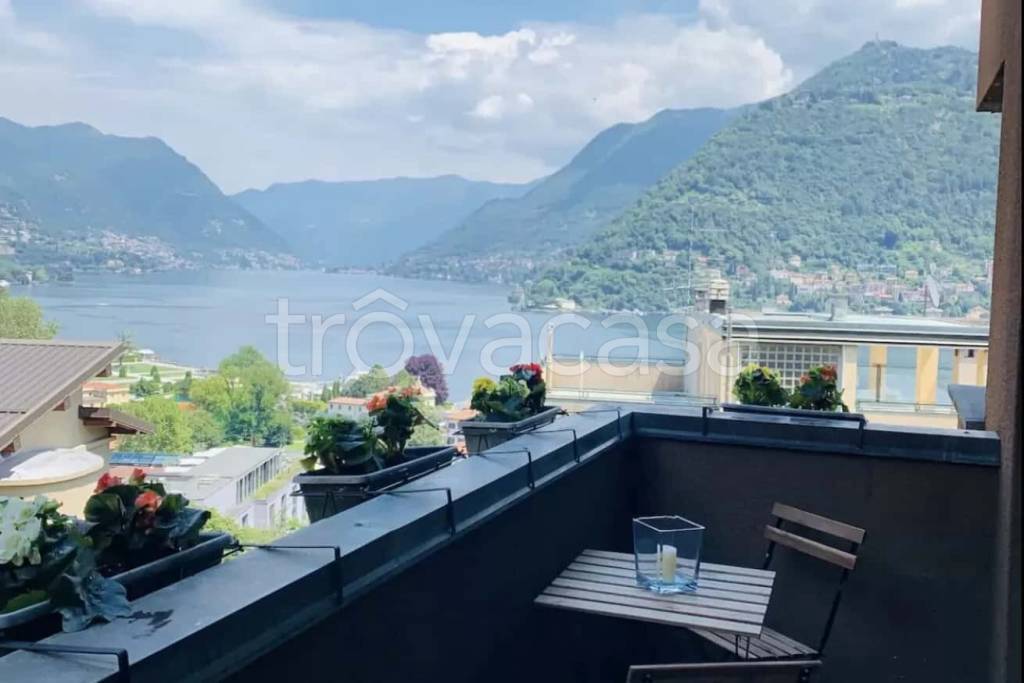 appartamento in affitto a Como in zona Como Centro