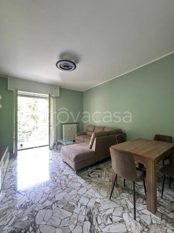 appartamento in affitto a Como in zona Villa Olmo