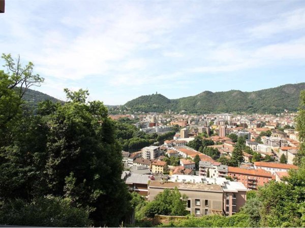 appartamento in affitto a Como in zona Garzola