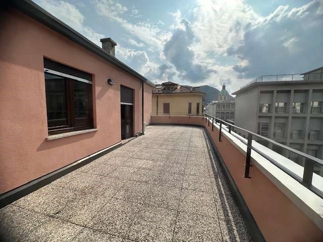 appartamento in affitto a Como in zona Como Centro