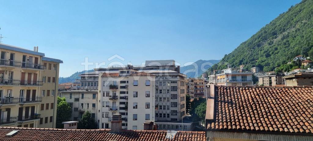 appartamento in affitto a Como in zona Valduce