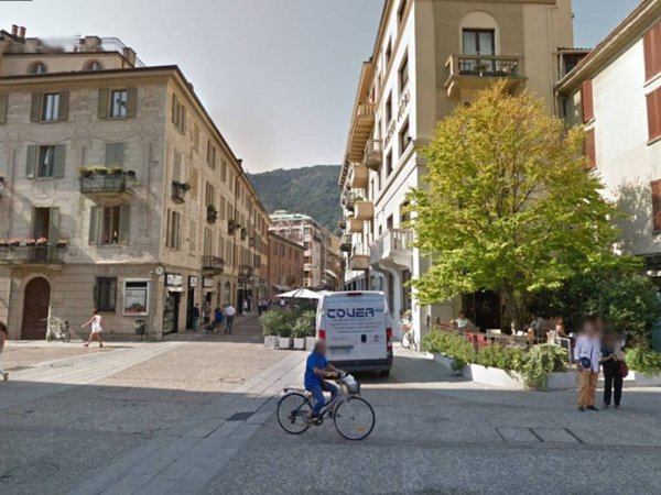 negozio in affitto a Como in zona Como Centro