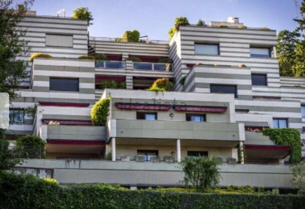 appartamento in affitto a Como in zona Villa Olmo