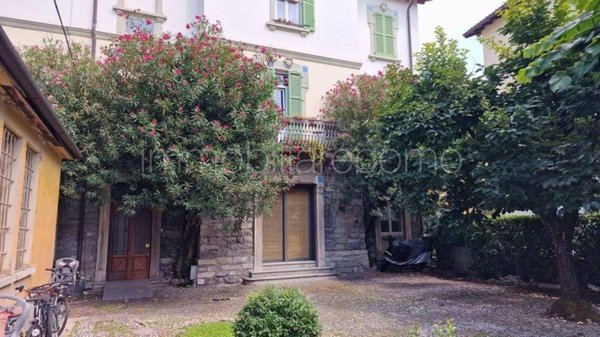 appartamento in affitto a Como in zona Valduce