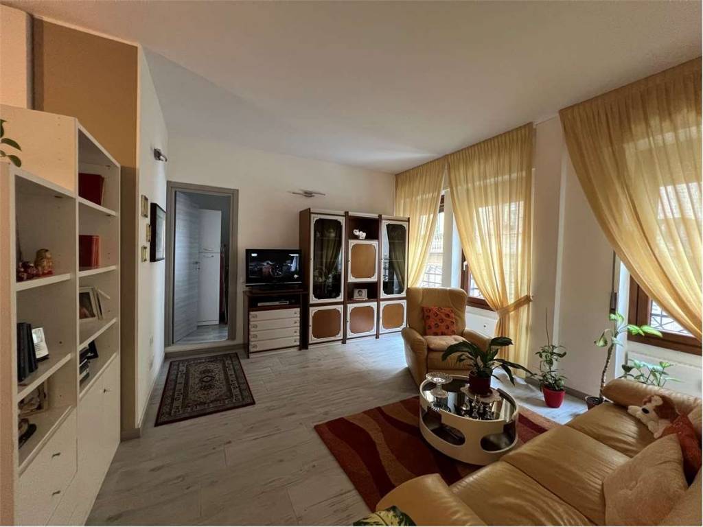 appartamento in affitto a Como in zona Como Centro