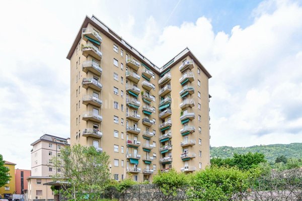 appartamento in affitto a Como in zona Borghi
