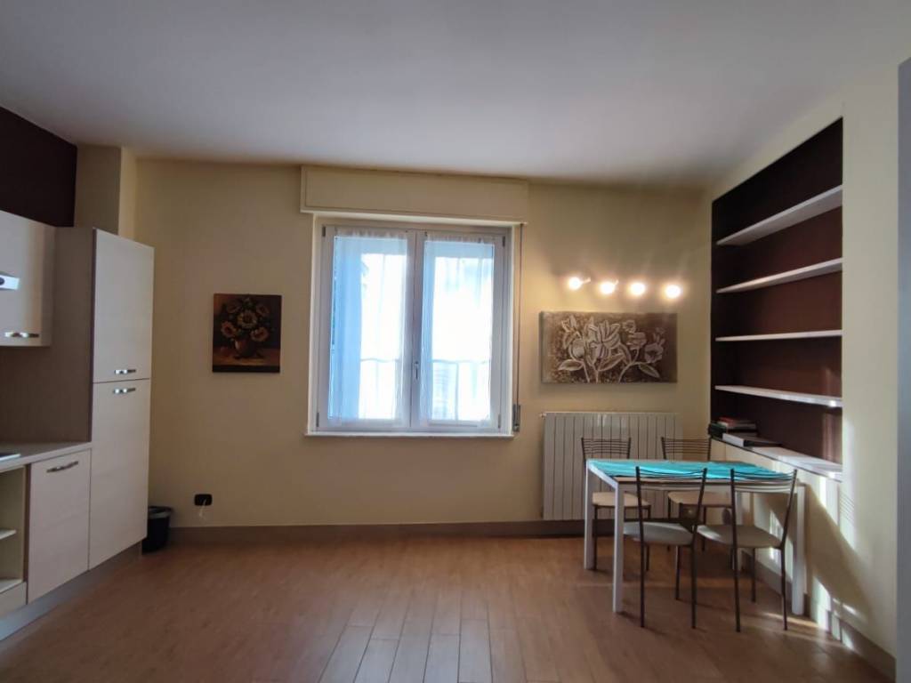 appartamento in affitto a Como in zona Caserme