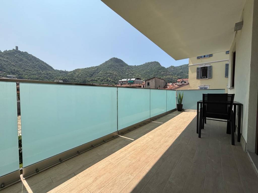 appartamento in affitto a Como in zona Borghi