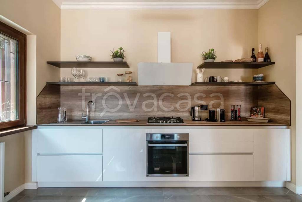 appartamento in affitto a Como in zona Villa Olmo