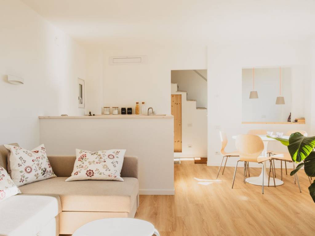 appartamento in affitto a Como in zona Garzola