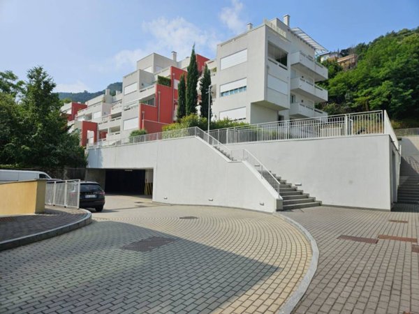 appartamento in affitto a Como in zona Villa Olmo