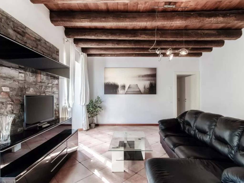 appartamento in affitto a Como