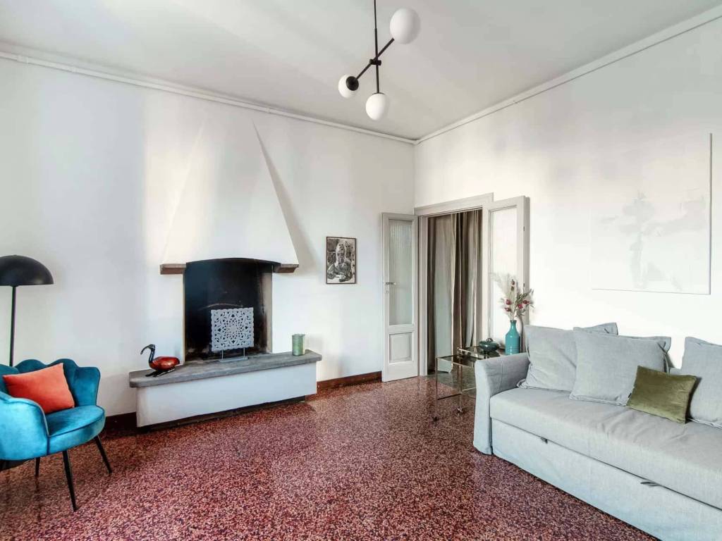 appartamento in affitto a Como in zona Borghi