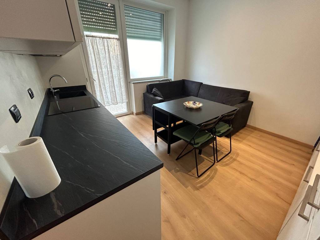 appartamento in affitto a Como in zona Lora