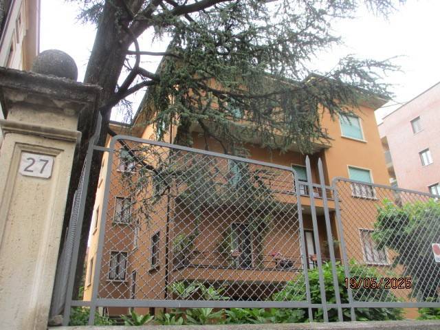 appartamento in affitto a Como in zona Borghi