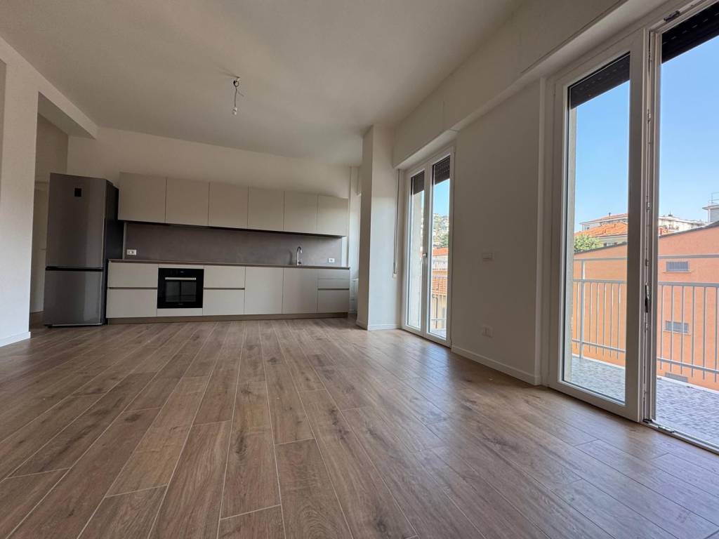 appartamento in affitto a Como in zona Borghi