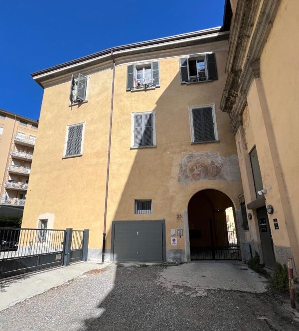 appartamento in affitto a Como in zona Como Centro