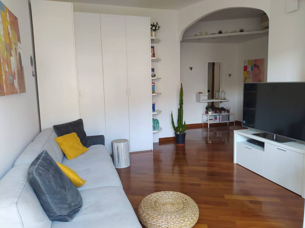 appartamento in affitto a Como in zona Borghi