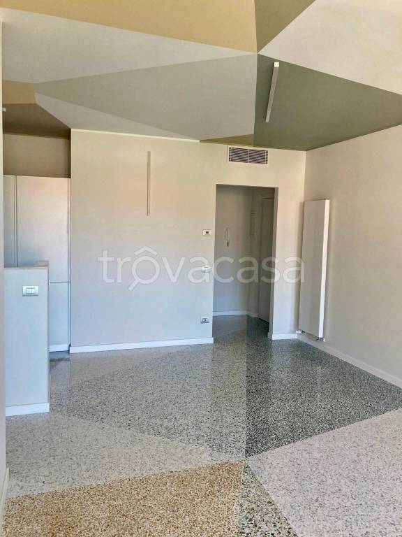 appartamento in affitto a Como in zona Borghi
