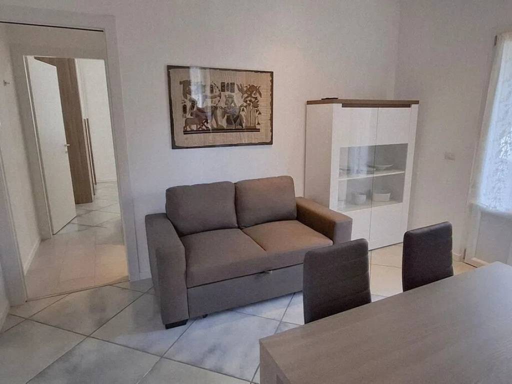 appartamento in affitto a Como in zona Albate