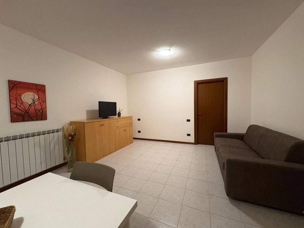 appartamento in affitto a Como in zona Tavernola