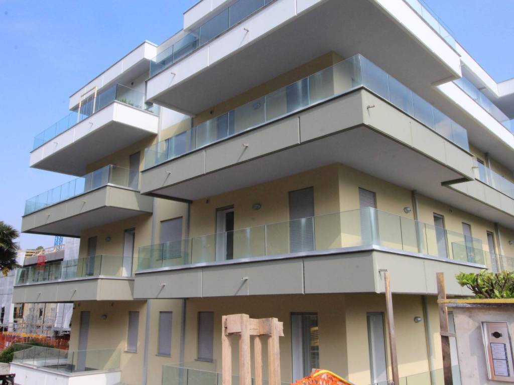 appartamento in affitto a Como in zona Tavernola