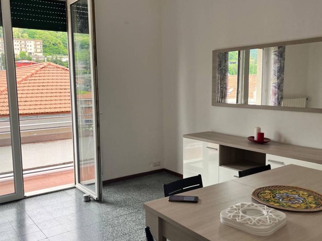 appartamento in affitto a Como in zona Tavernola