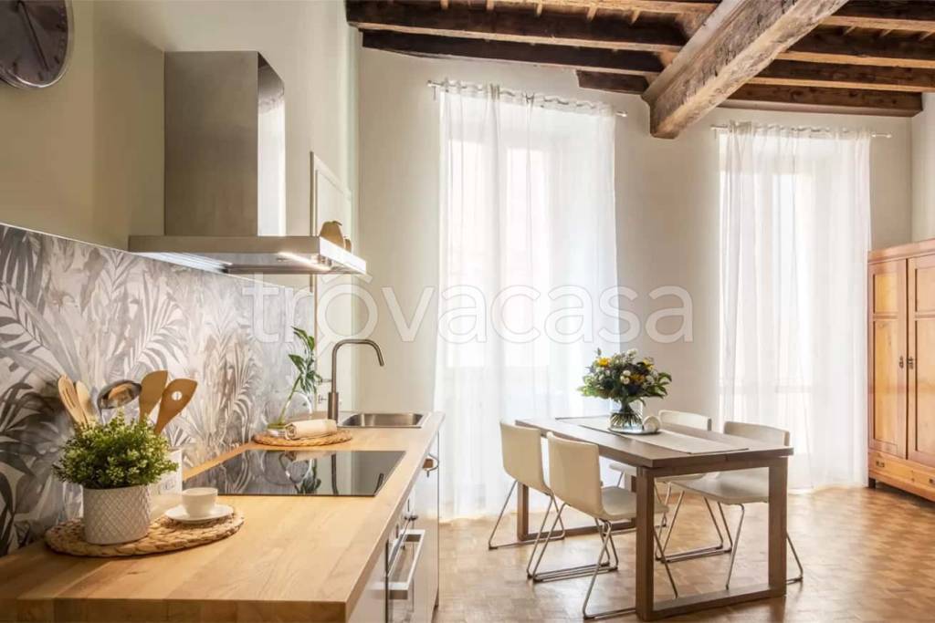 appartamento in affitto a Como in zona Como Centro