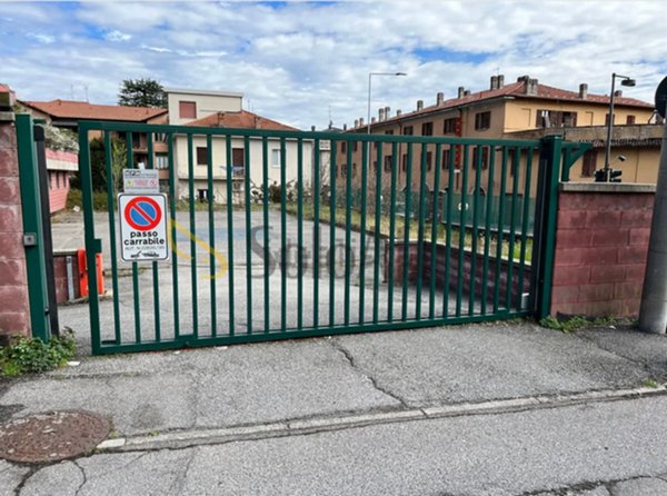 locale di sgombero in affitto a Como in zona Como Centro
