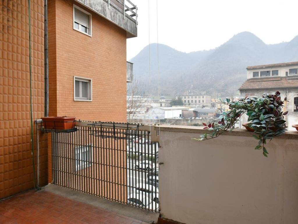 appartamento in affitto a Como in zona Borghi