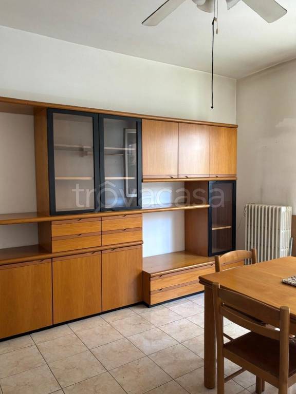 appartamento in affitto a Como in zona Tavernola