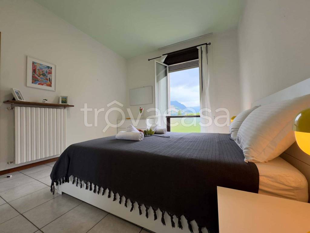 appartamento in affitto a Como in zona Tavernola