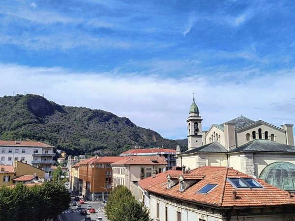 appartamento in affitto a Como in zona Borghi
