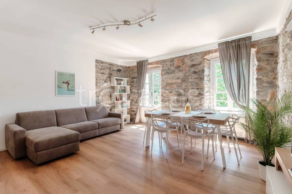 appartamento in affitto a Como in zona Como Centro